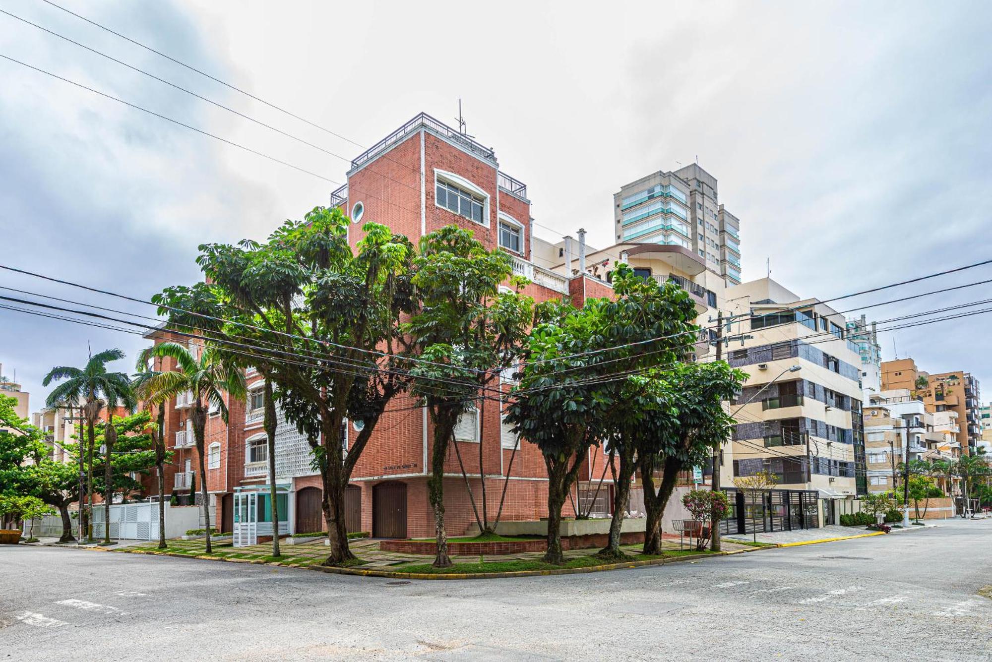 Ape Retro Completo - 350 M Da Da Enseada Apartamento *